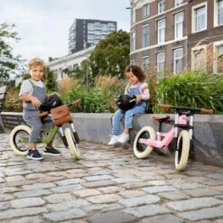 BERG BIKY Retro Pink Loopfiets 12 ” Inch Luchtbanden 17 BERG BIKY Retro Pink Loopfiets 12 ” Inch Luchtbanden -Chique Speelgoeds Winkel bergtoys biky retro pink 12 inch loopfiets speelactief.nl berg 6