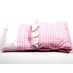 Dekbedje / Poppendekentje Rose Geruit -Chique Speelgoeds Winkel dekje roze geruit met 2 bloempjes 4 1