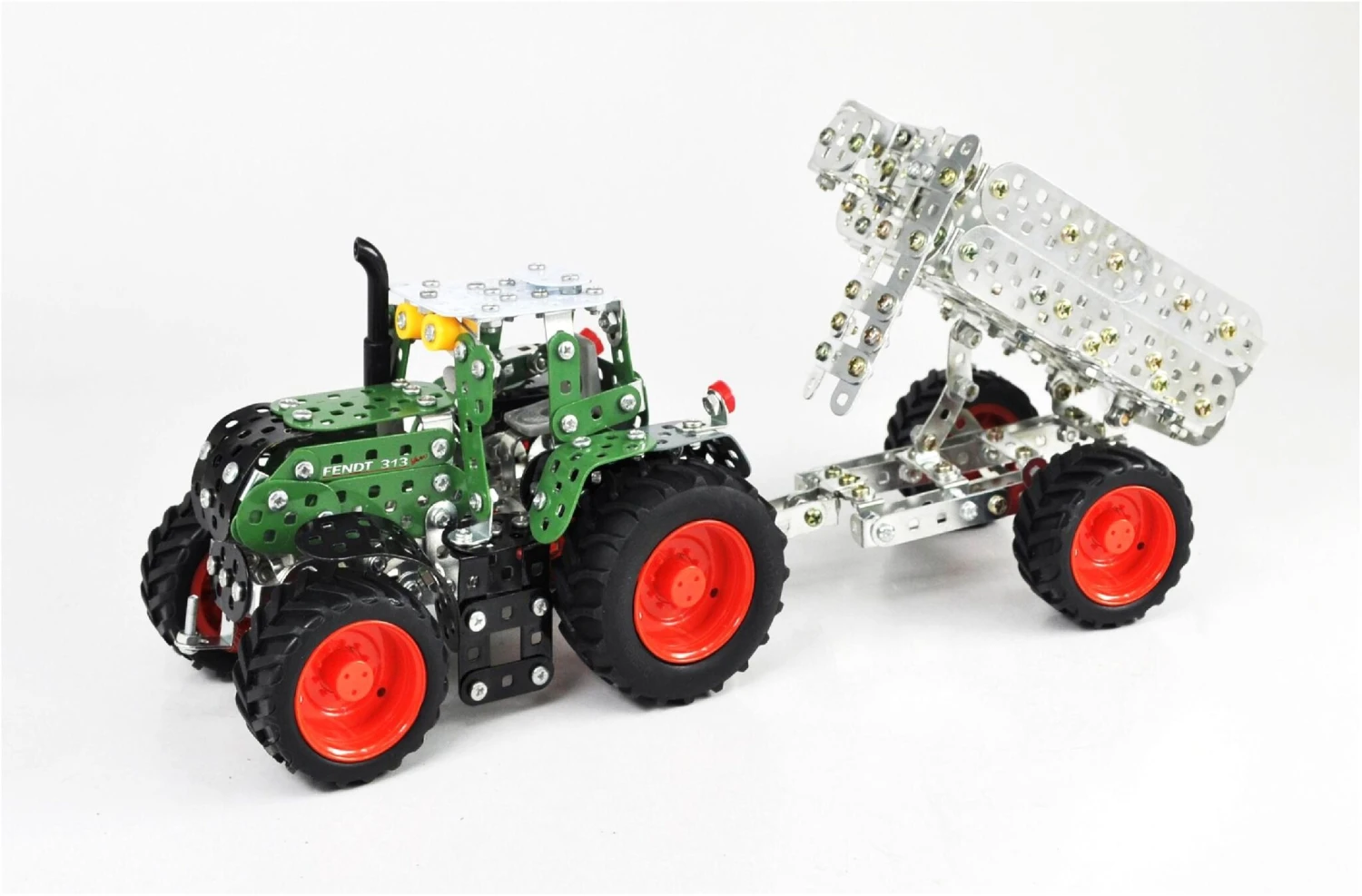 Tronico Mini Fendt 313 Vario Met Aanhangwagen – 1 : 32 6 Tronico Mini Fendt 313 Vario Met Aanhangwagen – 1 : 32 - Afbeelding 4