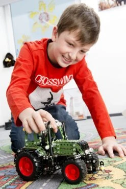 Tronico Junior Fendt 313 Vario – 1 : 24 -Chique Speelgoeds Winkel fendt 313 vario tronico junior 10067 8