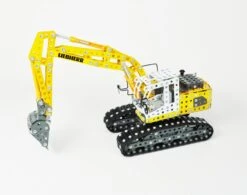 Tronico Profi Liebherr Graafmachine – 1 : 25 -Chique Speelgoeds Winkel liebherr graafmachine tronico profi 10100 3