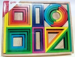 Goki 58655 Bouwstenenset Regenboog In Houten Kist -Chique Speelgoeds Winkel regenboog bouwblokken goki 58655 1 1