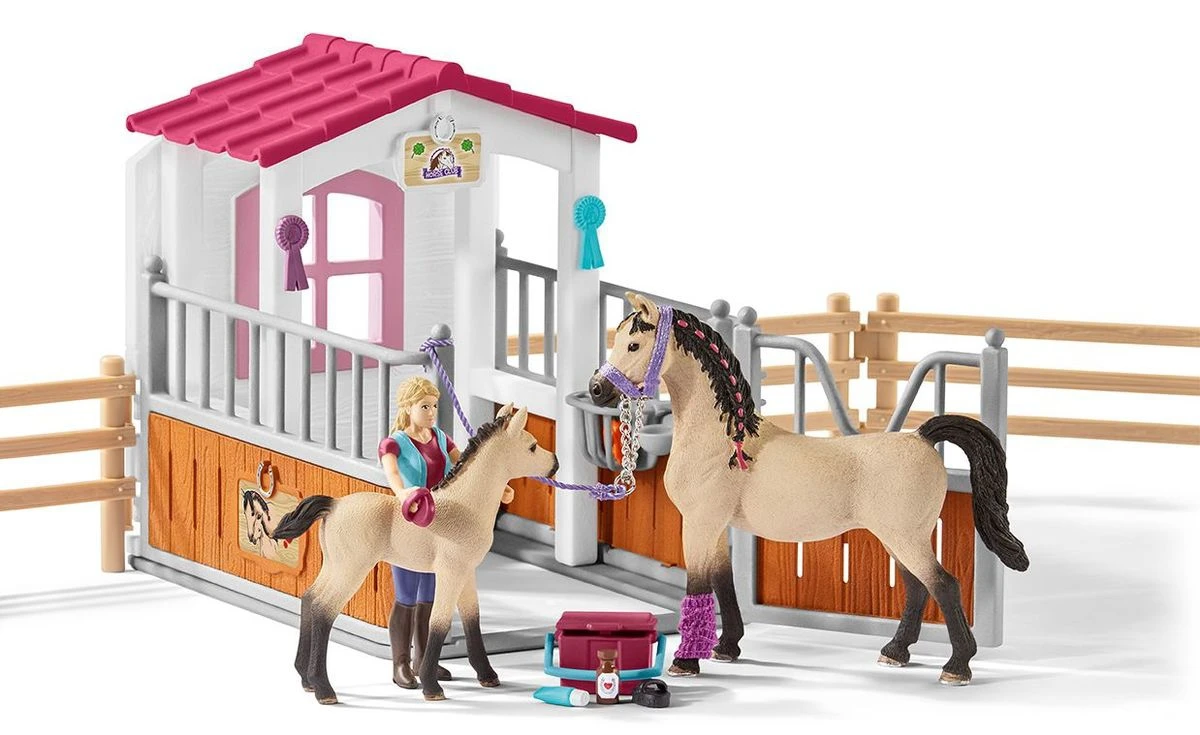 Schleich 42369 Paardenbox Met Paarden En Verzorgster Horse Club 5 Schleich 42369 Paardenbox Met Paarden En Verzorgster Horse Club - Afbeelding 3