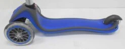 Globber 3-wiel Step Kids Blauw -Chique Speelgoeds Winkel step autoped globber free kids blauw 3